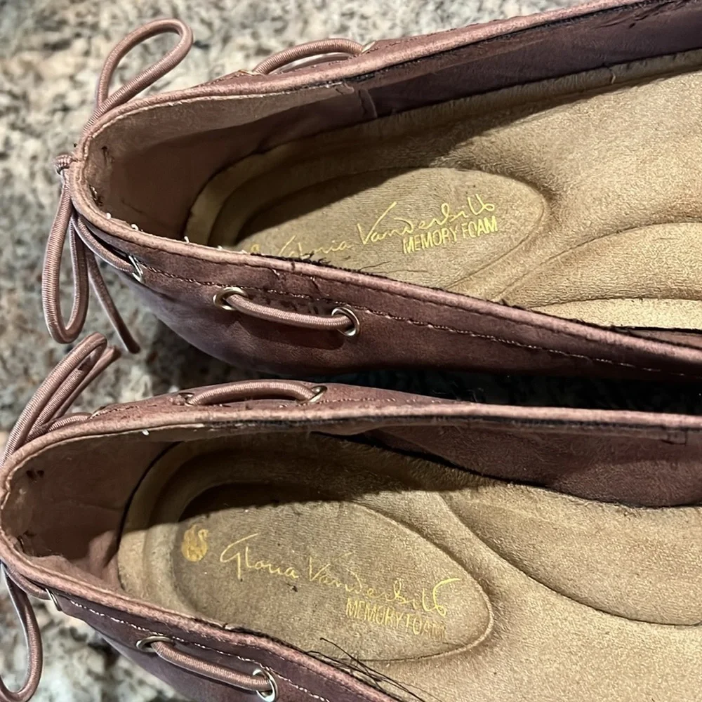 Brown/Rose Suede Women's Flats by Gloria Vanderbilt